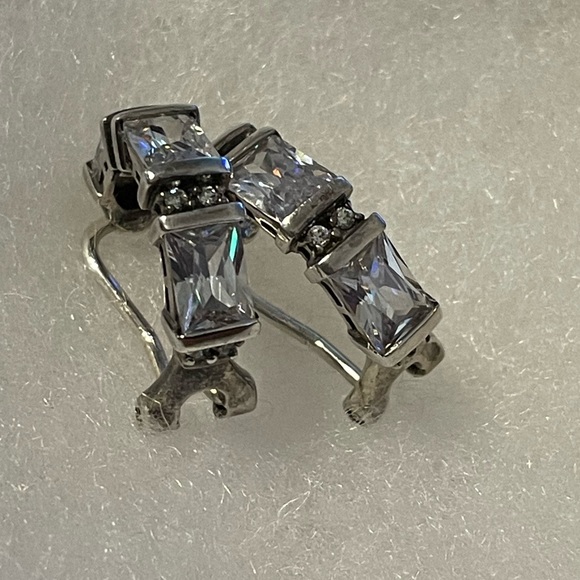 Silpada C1956 RARE Cubic Zirconia Omega Clip on Sterling Silver Earrings - Picture 5 of 16